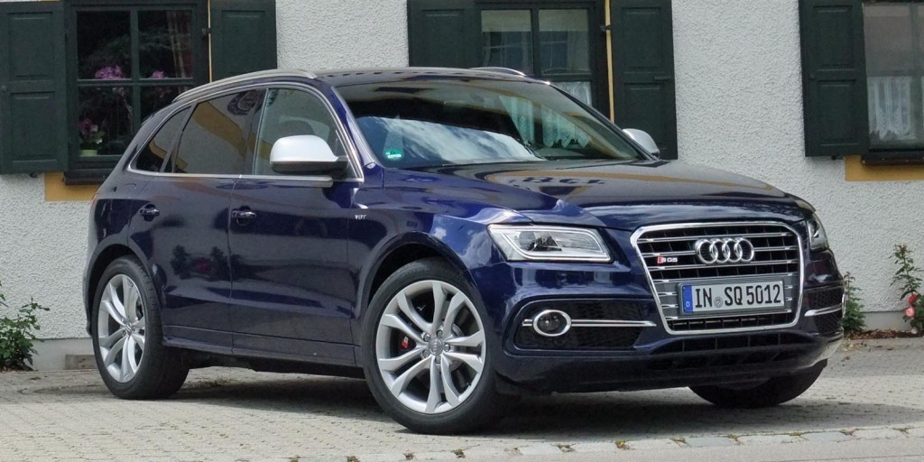 911540AUDISQ5021.jpg