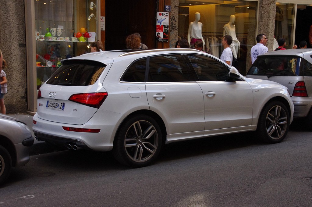 913819AUDISQ5618.jpg