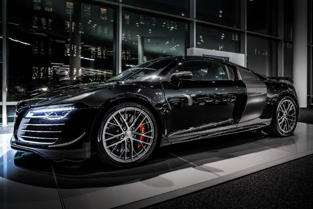 9158891830AUDIR8V10.jpg