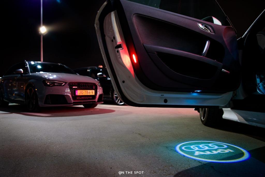 916246RS38V2066.jpg