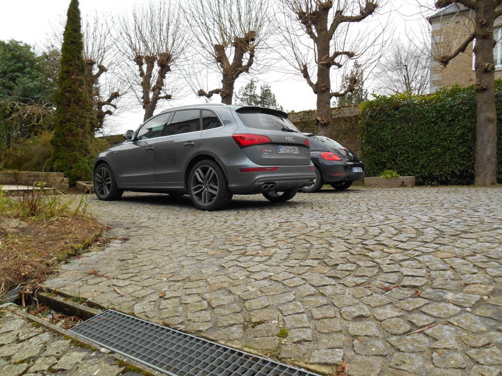 918682AUDISQ5963.jpg