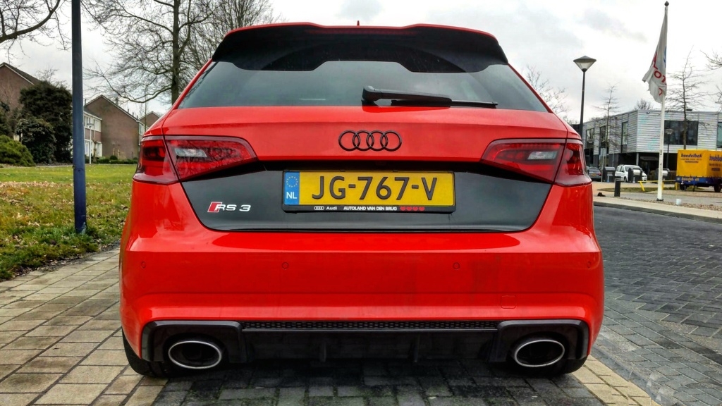 921563RS38V1011.jpg