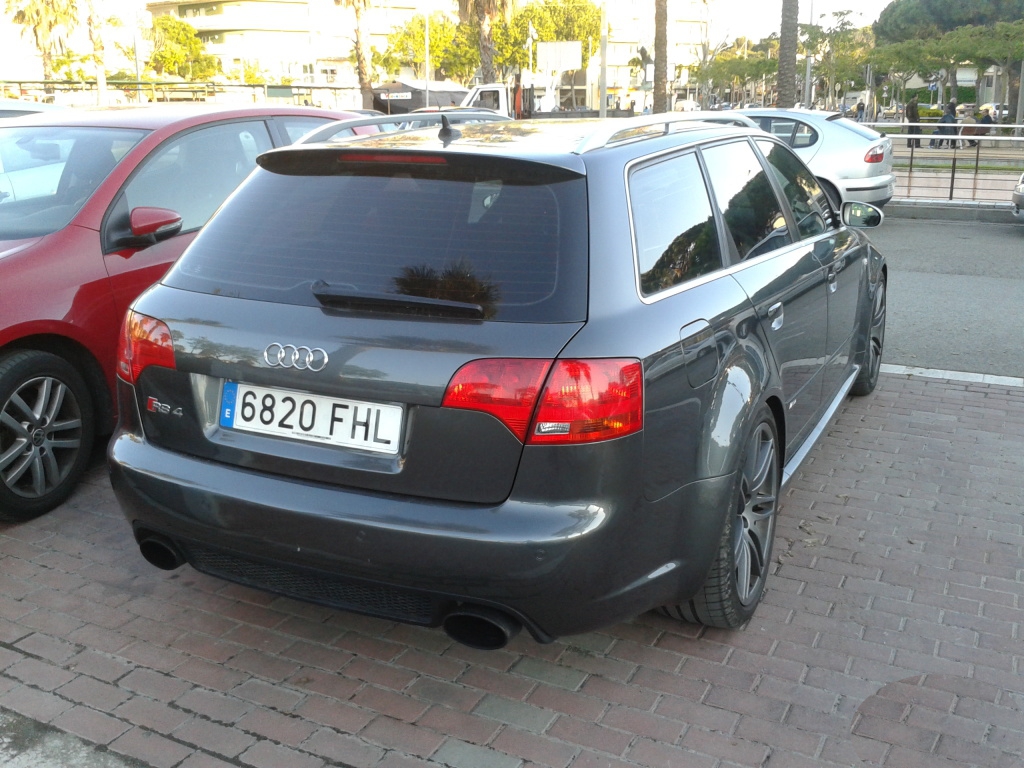 921648AUDIRS4896.jpg
