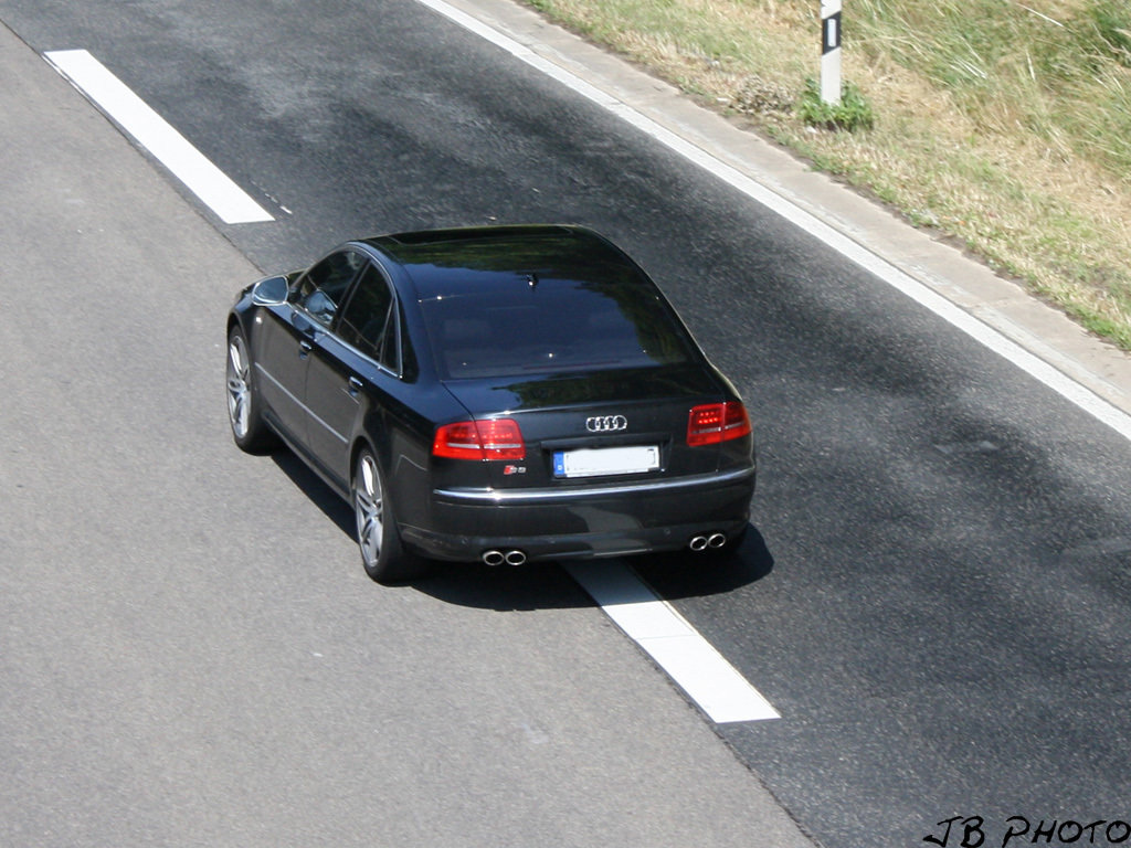 921653396S8ESQUIROU.jpg