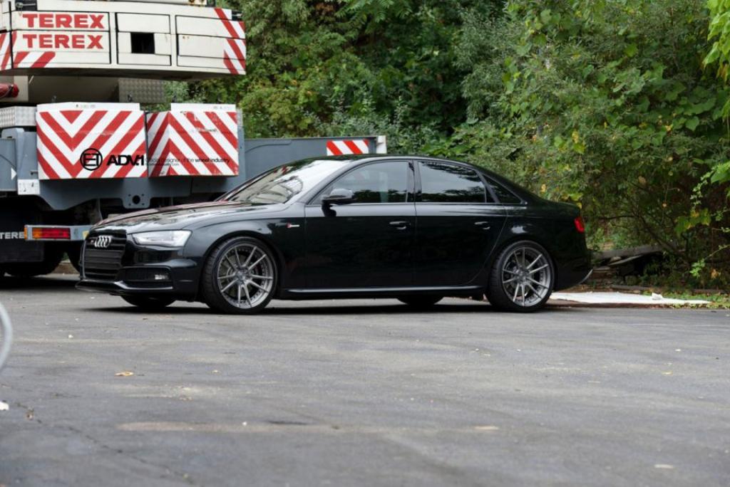 922547AUDIWHEELS0141BS4B8.jpg
