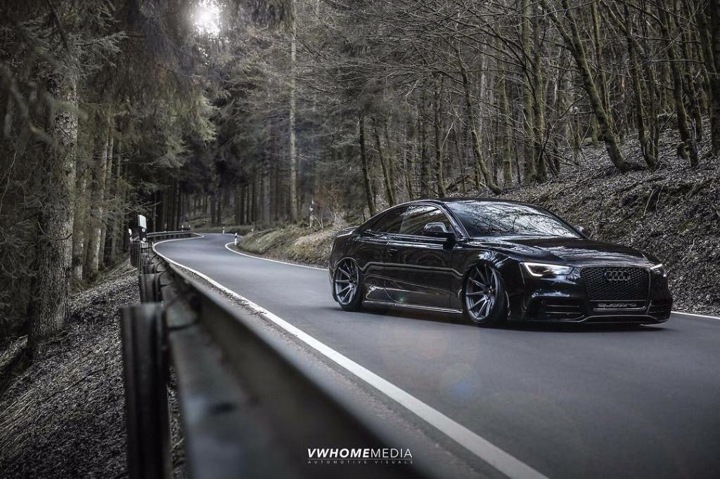 923286AUDIRS53125.jpg