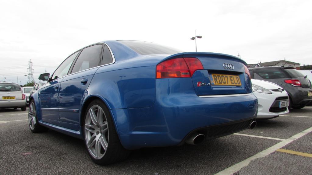 923725AUDIRS42763.jpg