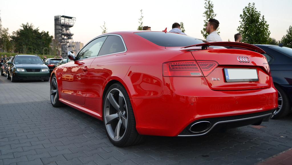 924811AUDIRS53256.jpg