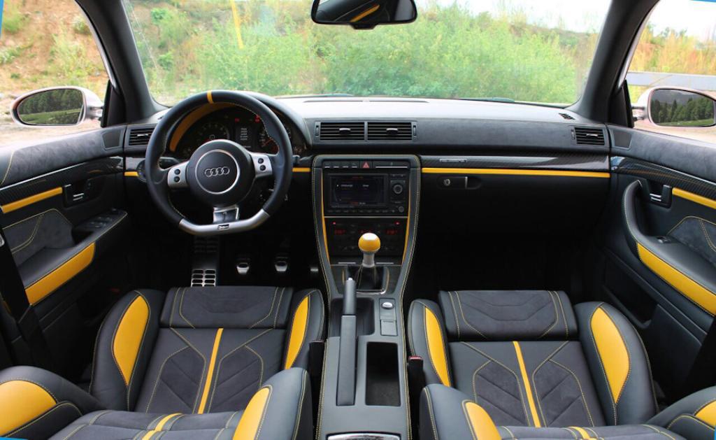 926268AUDIRS43221.jpg