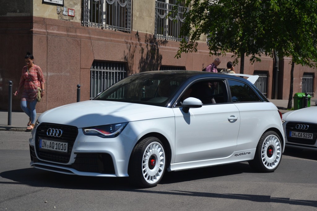 926406A1QUATTRO442.jpg
