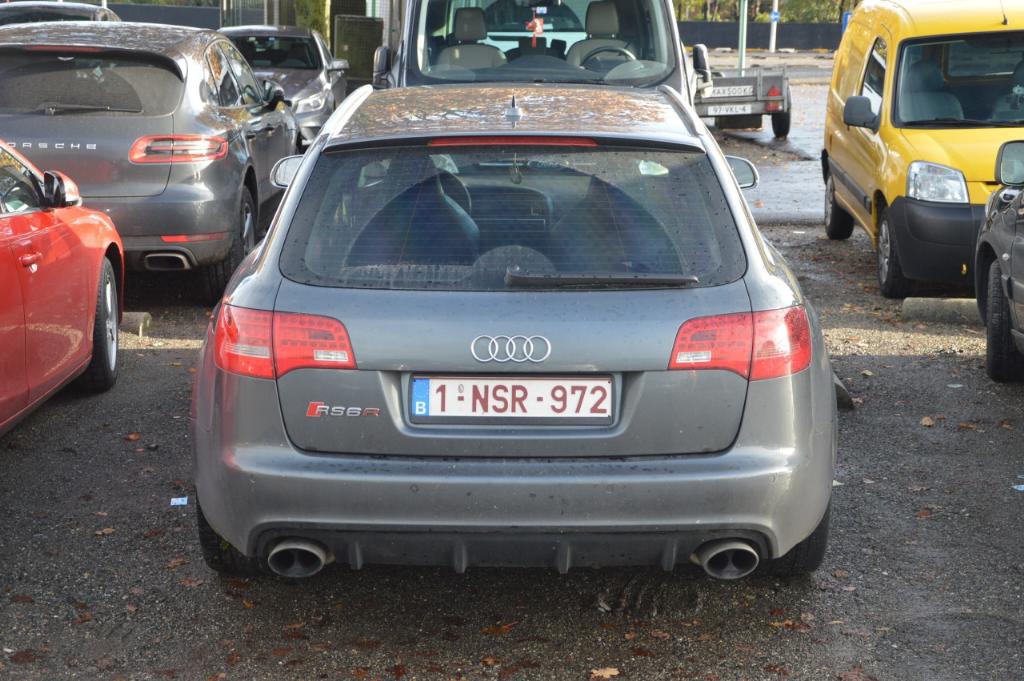 926859RS62345.jpg