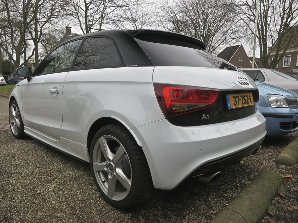 926930A1QUATTRO258.jpg