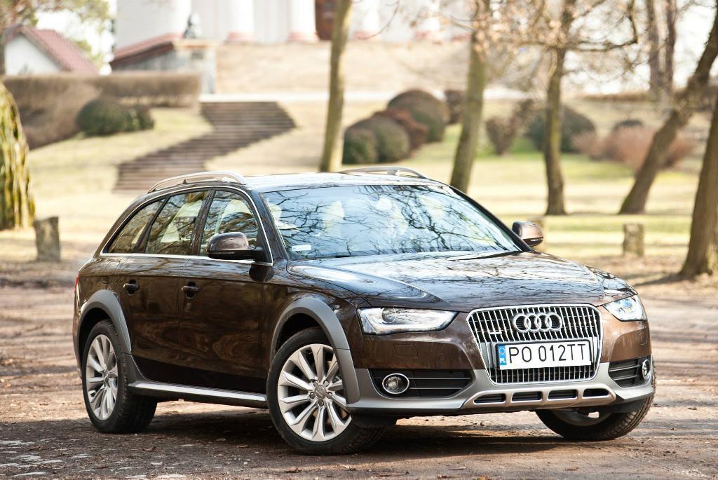 927389665AUDIA4ALLROAD.jpg