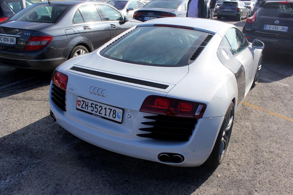 9280422930R8.jpg