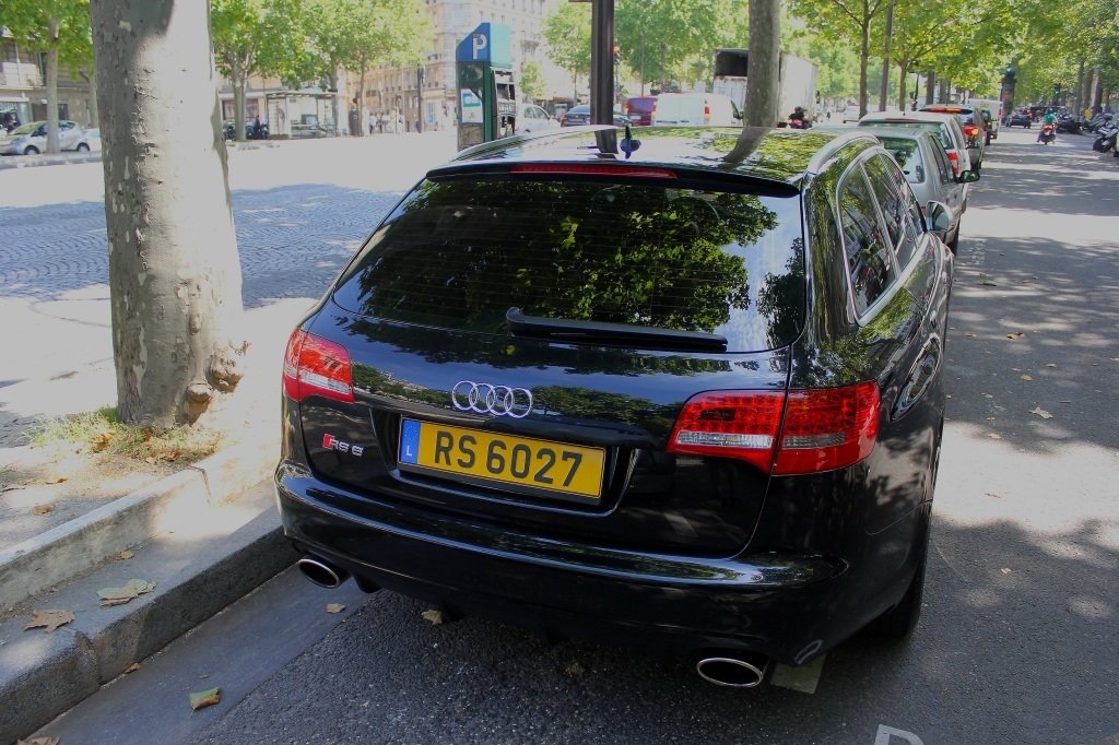 928472RS61260.jpg