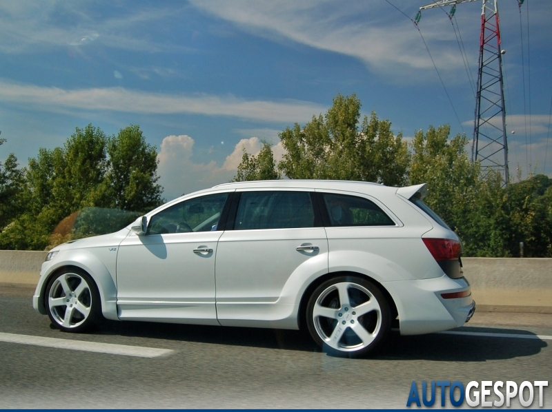 928598076Q7V12ESQUIROU.jpg