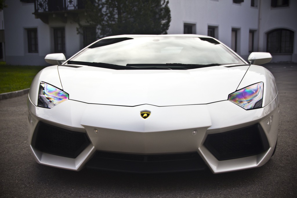 929099126LAMBORGHINIAVENTADORESQUIROU.jpg