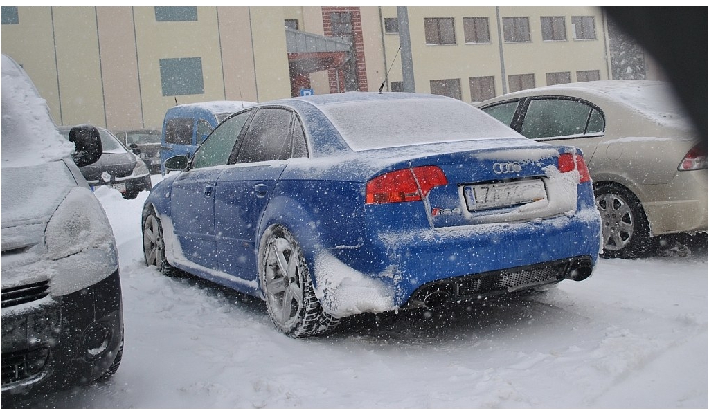 929175AUDIRS4761.jpg