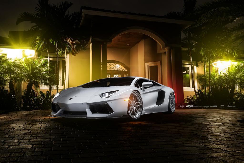 9292401082LAMBORGHINIAVENTADOR.jpg
