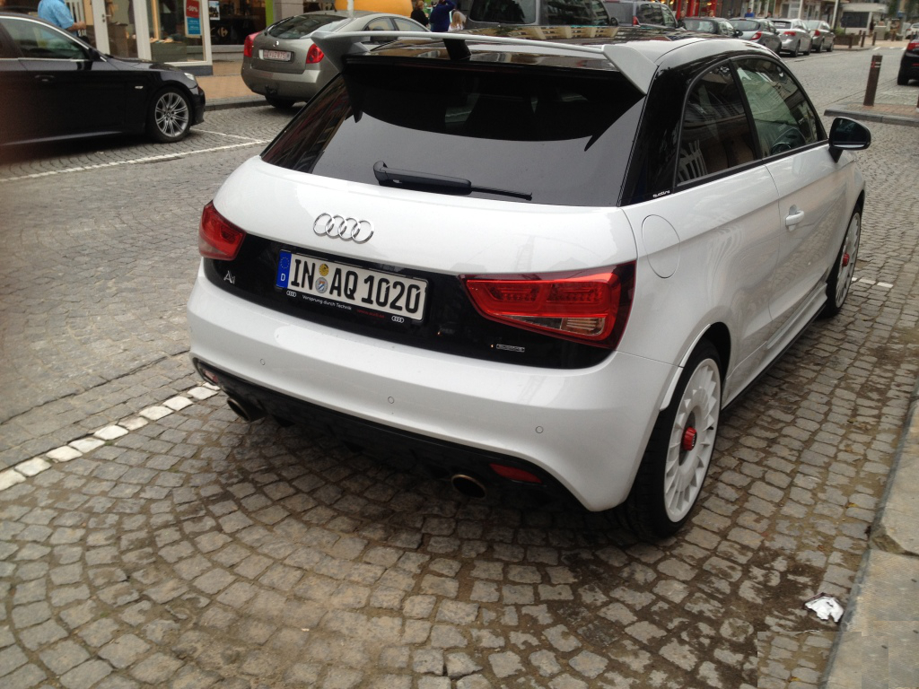 931133A1QUATTRO205.jpg