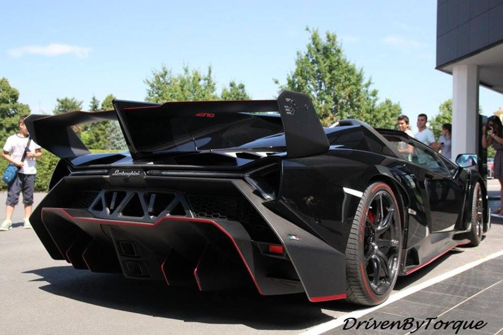 931465VENENO130.jpg