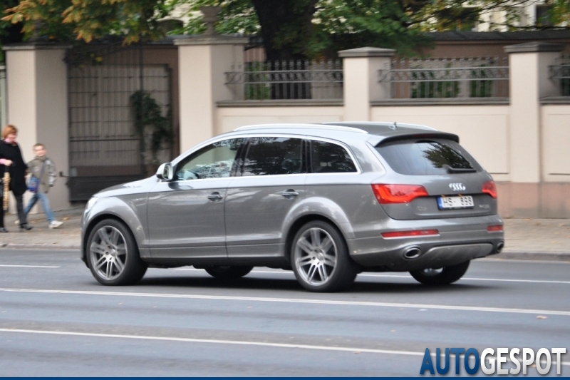 932164081Q7V12ESQUIROU.jpg