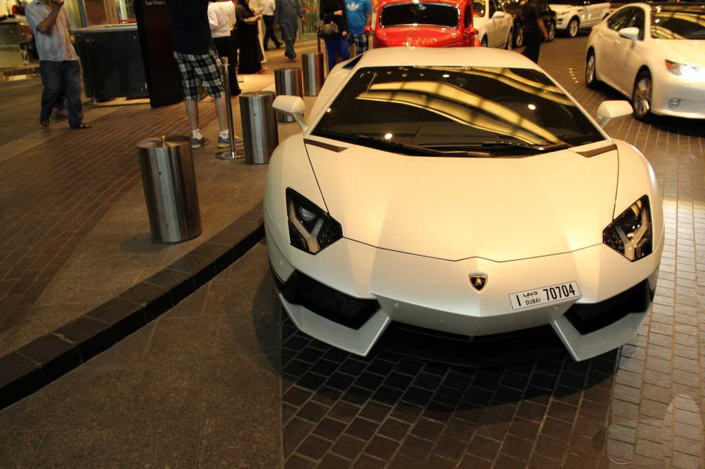 932424691LAMBORGHINIAVENTADOR.jpg