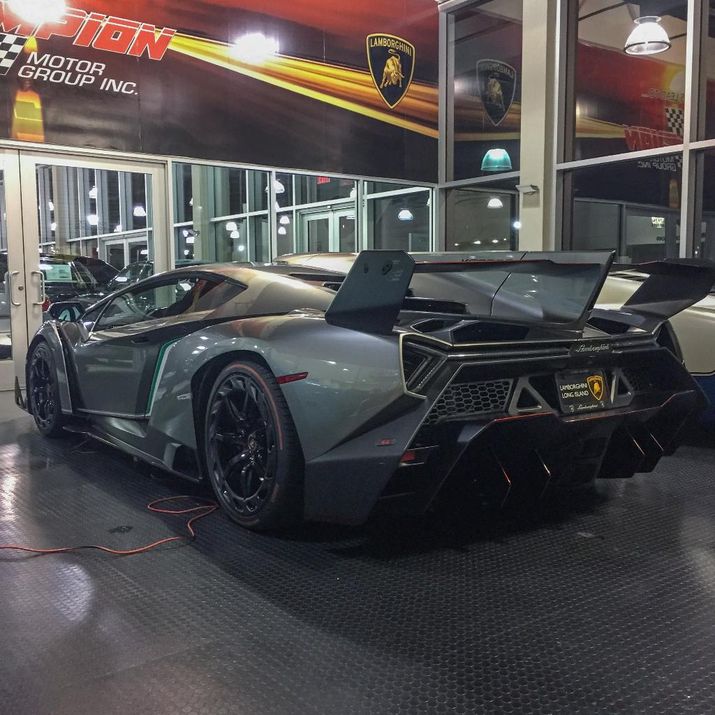 932650VENENO68.jpg