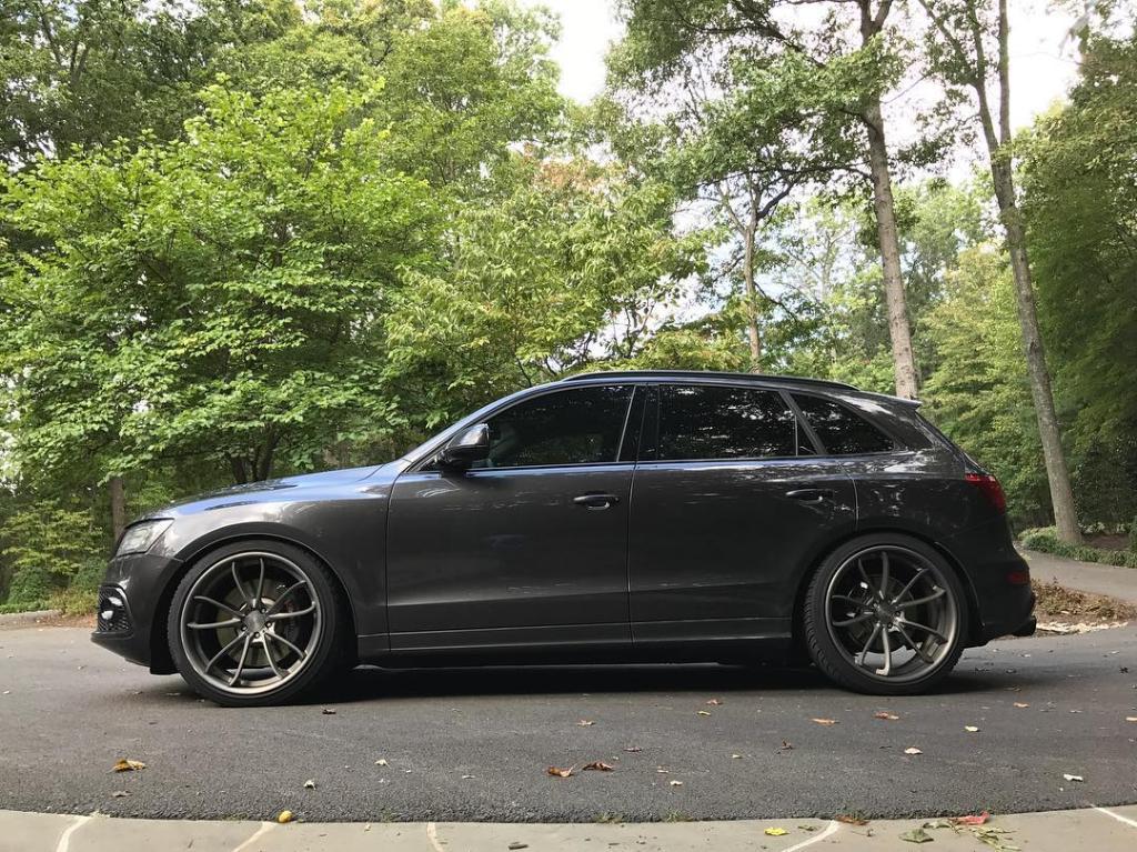 932916AUDISQ52187.jpg