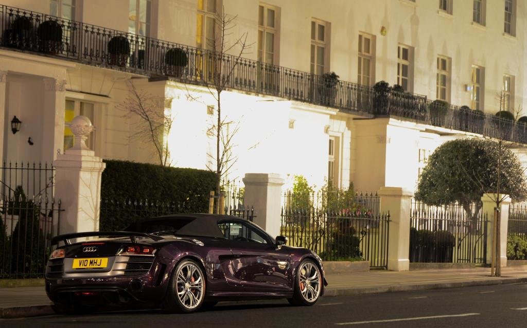 933395R8GT782.jpg