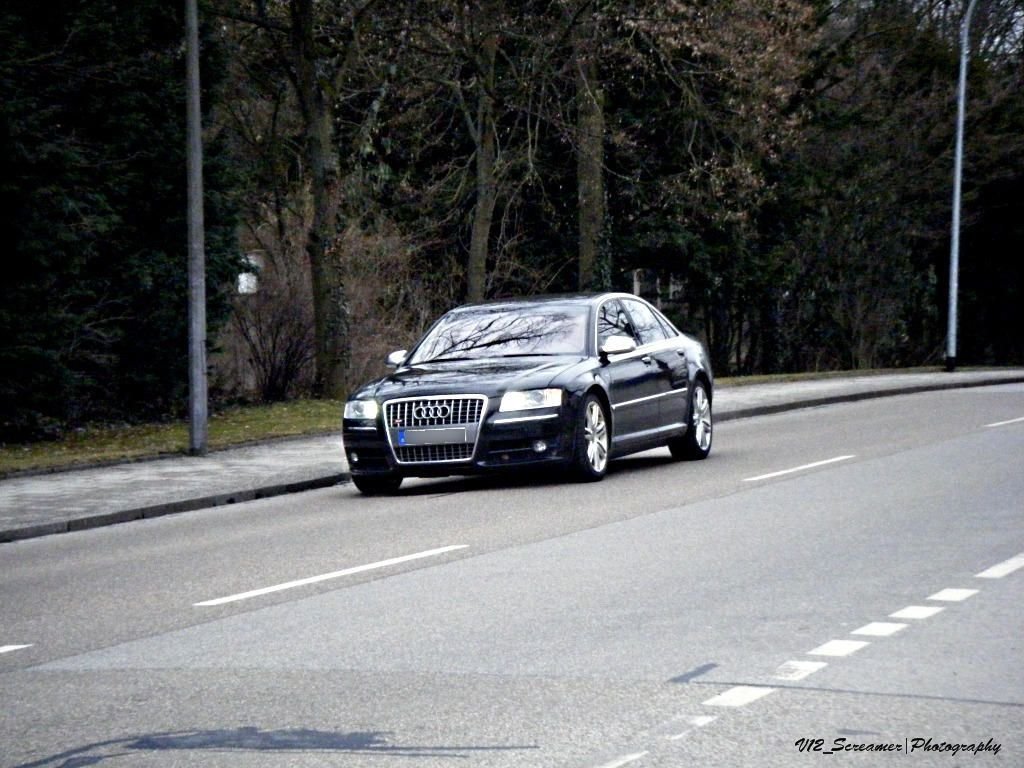 933841453S8D3.jpg