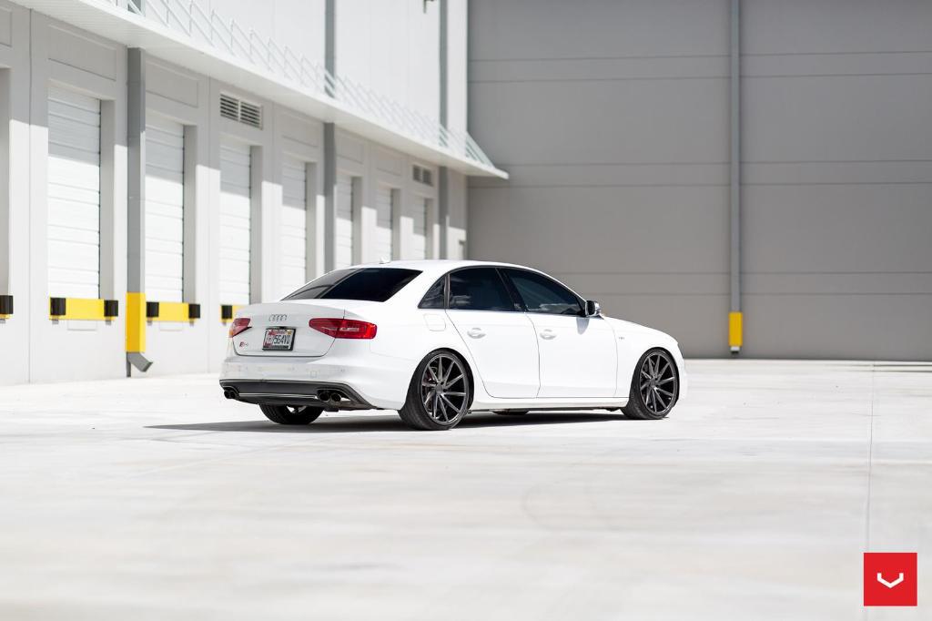 934459AUDIWHEELS0342FS4B8.jpg