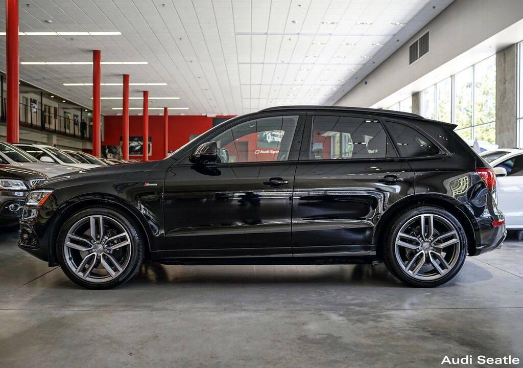 936358AUDISQ51602.jpg