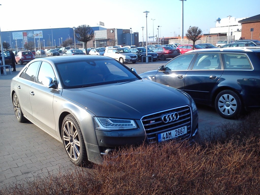 937844S8D41330.jpg
