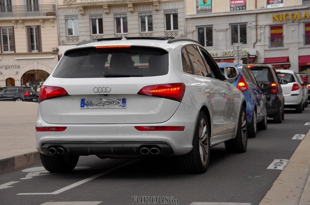 938125AUDISQ51113.jpg