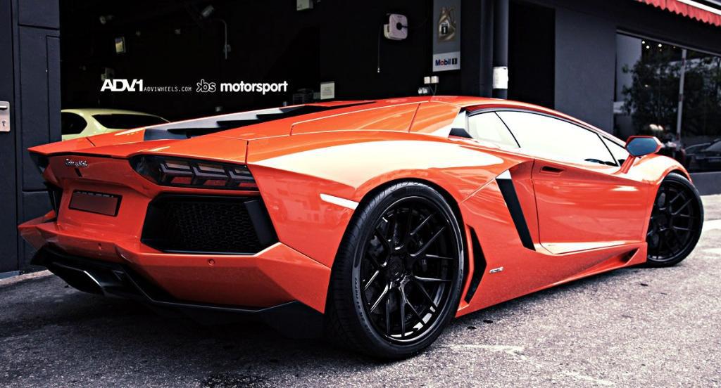 939182724LAMBORGHINIAVENTADOR.jpg
