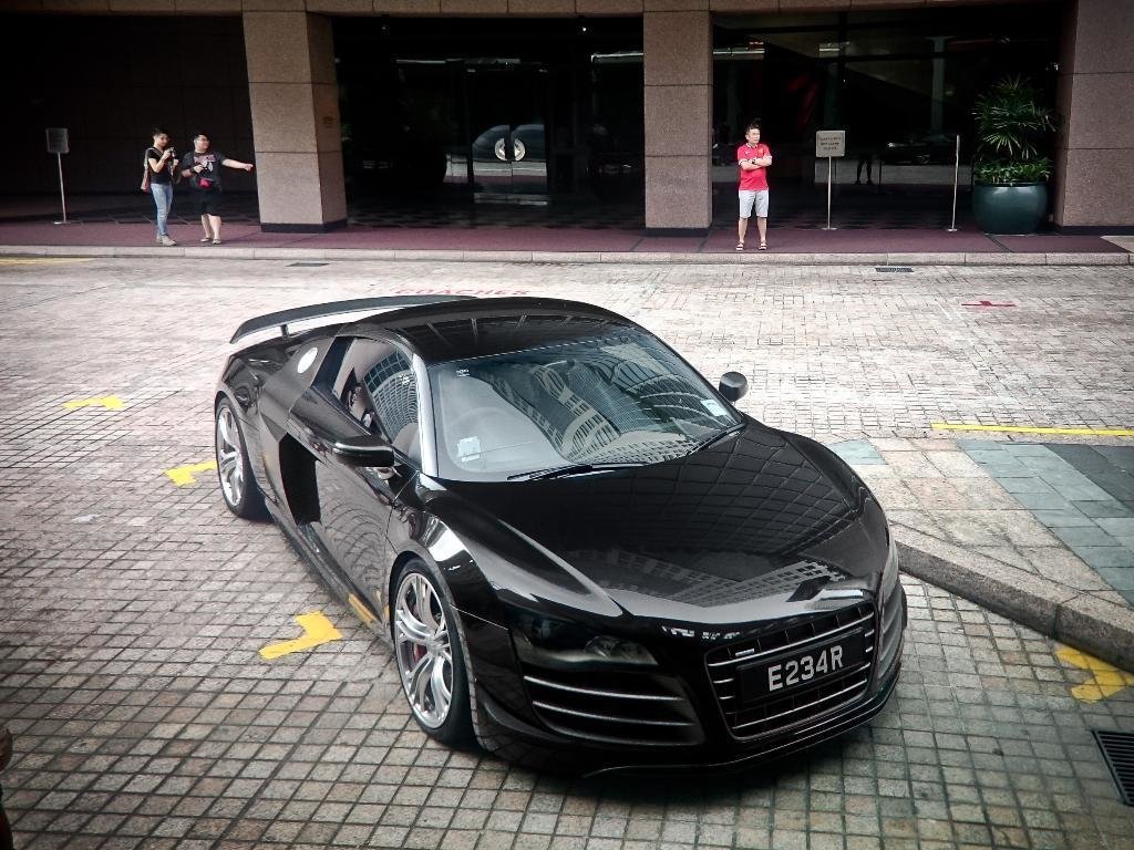 939488R8GT1595.jpg