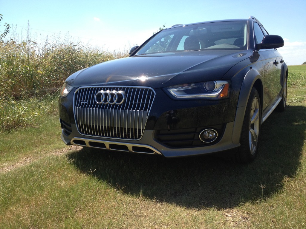 939525516AUDIA4ALLROAD.jpg