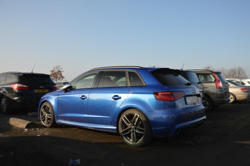 939535RS38V1817.jpg