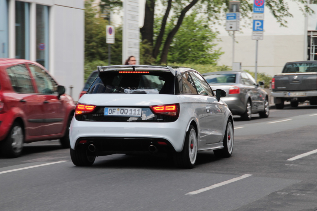 940029A1QUATTRO372.jpg