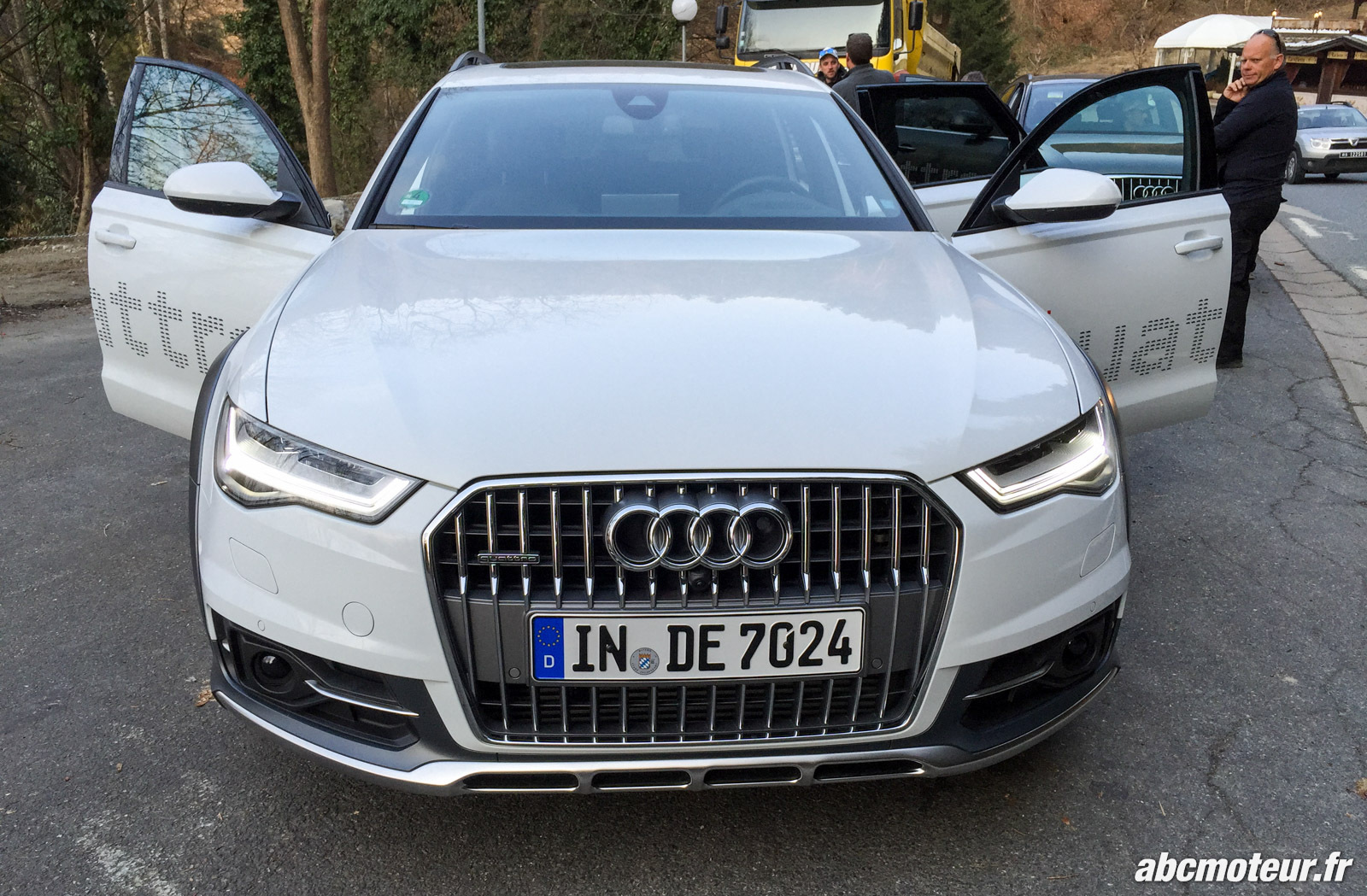 940592654AUDIA6C7ALLROAD.jpg