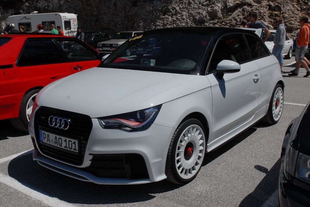 942054A1QUATTRO968.jpg