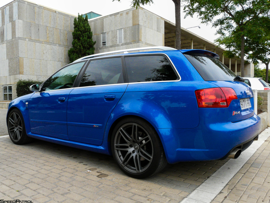 942488AUDIRS41349.jpg