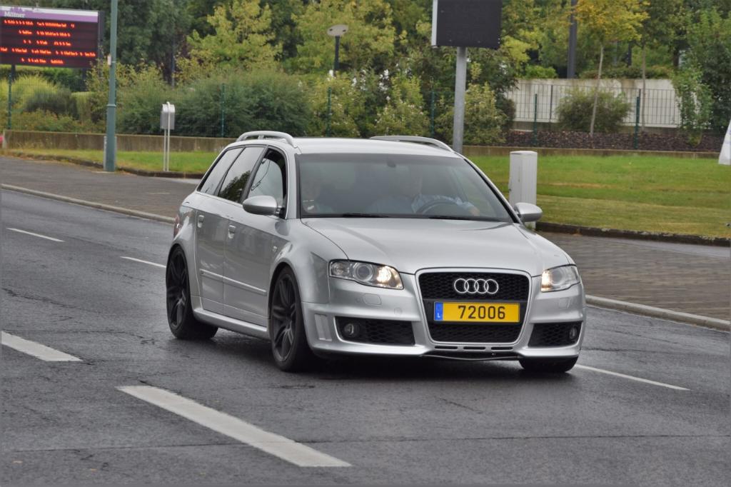 942784AUDIRS42862.jpg