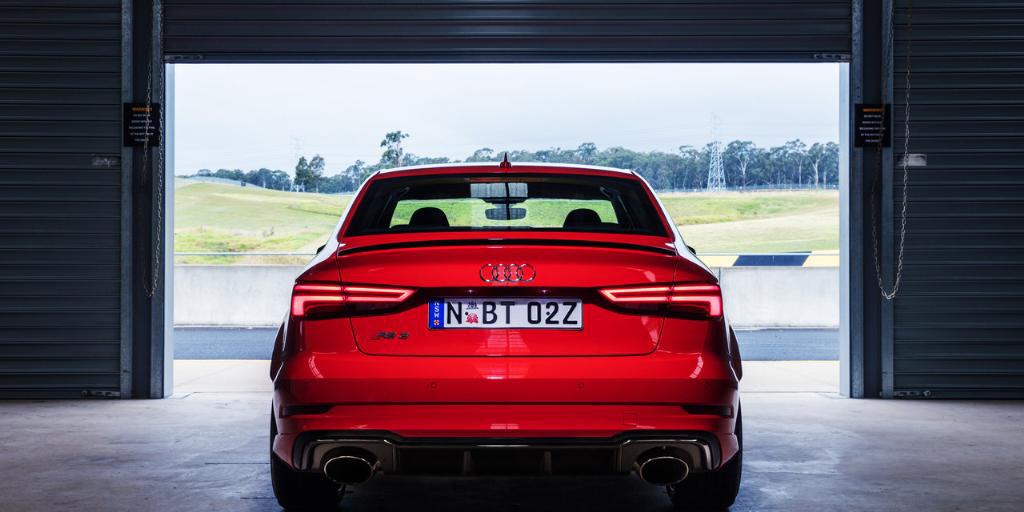 944229RS38V2651.jpg