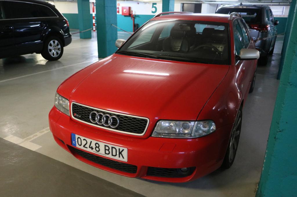 944449AUDIRS4B50359.jpg