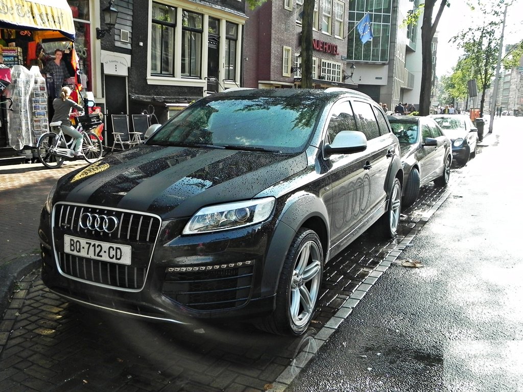 945311559Q7V12.jpg