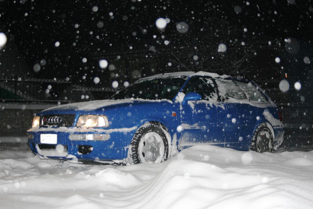 946128RS2406.jpg