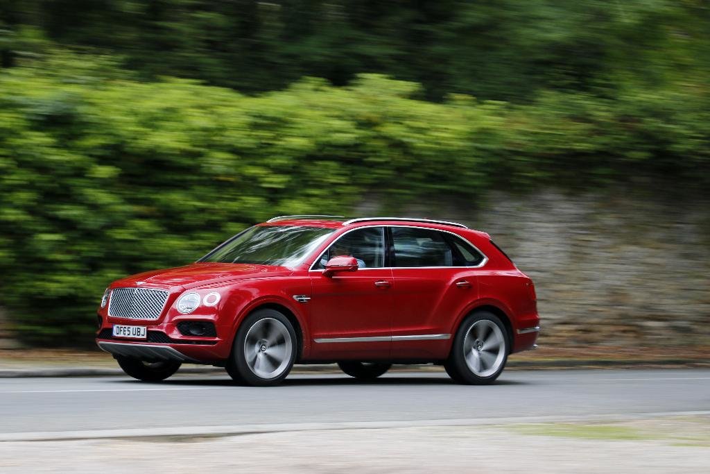 946934BENTAYGA0135.jpg