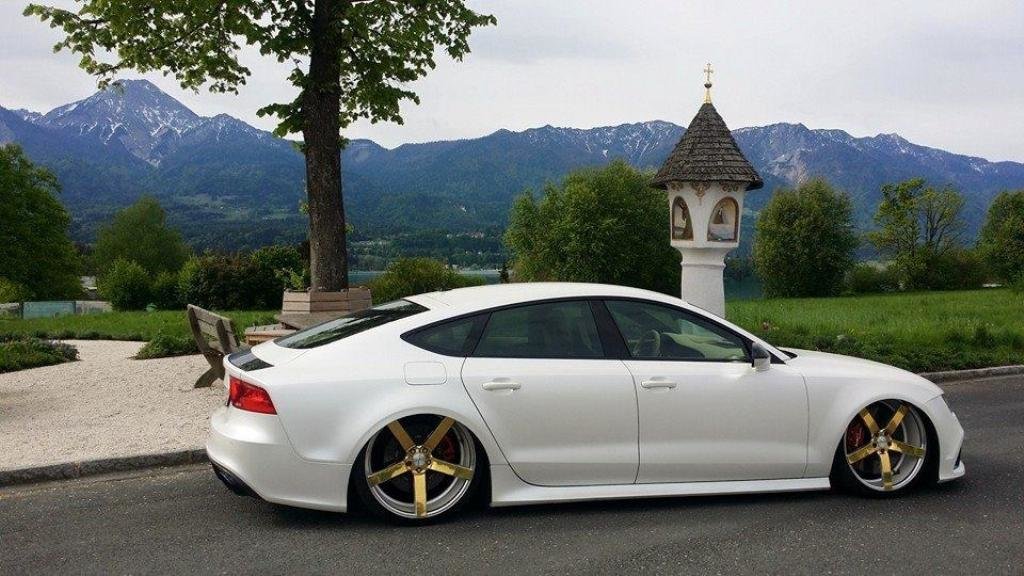 947463RS71381.jpg